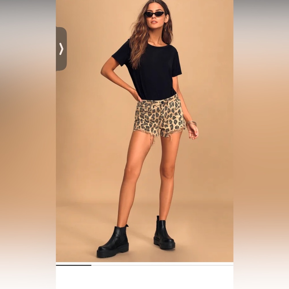 BLANK NYC leopard print shorts